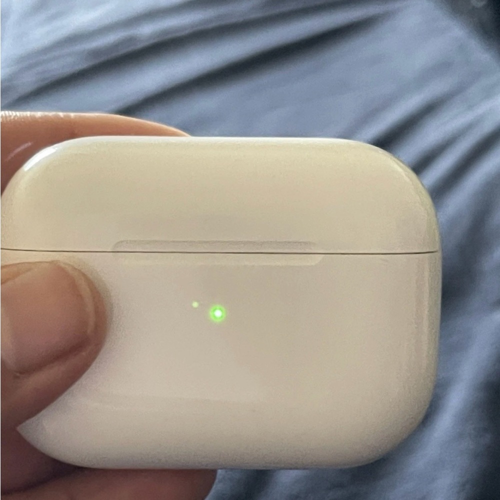 Apple AirPods Pro (2nd Generation) with MagSafe Wireless Charging Case(ONLY)